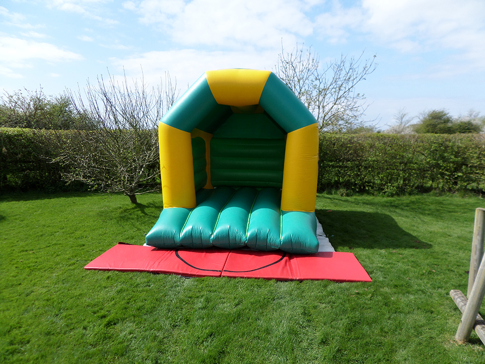 The Basic castle is one of our more traditional bouncy castles. Ideal for themed birthday parties or even corporate events, they are perfect for personalising with our huge range of banners - from Transformers to Postman Pat! Suitable for all ages.