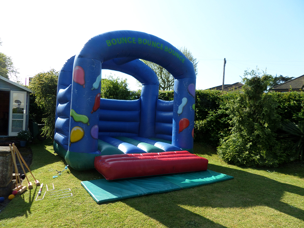 Have a blast with this Balloon Party bouncy castle! Great for birthday parties, celebrations and school leavers parties! Suitable for ages up to 16.